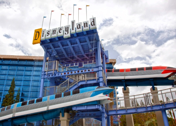 disneyland hotel and ticket packages