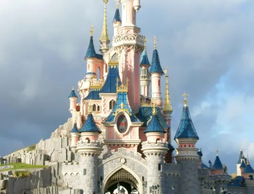 disneyland paris area