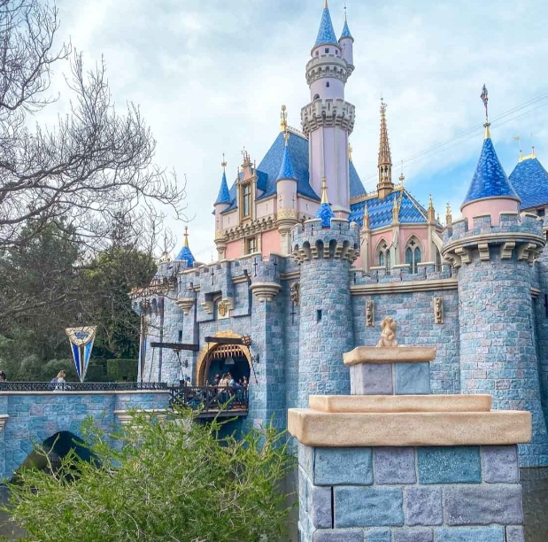 things to do around disneyland