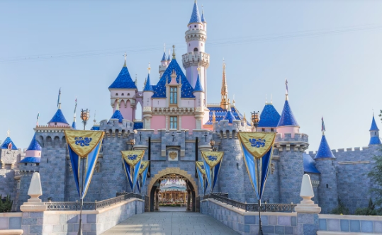 disneyland parks around the world