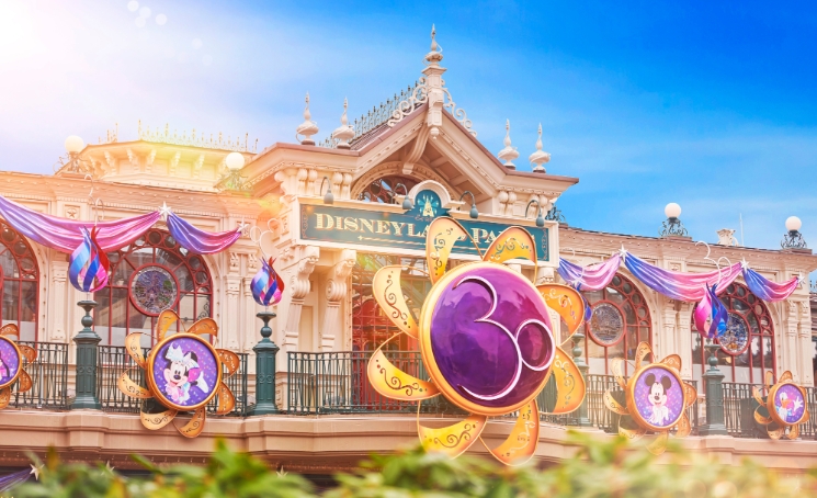 disneyland paris anniversary