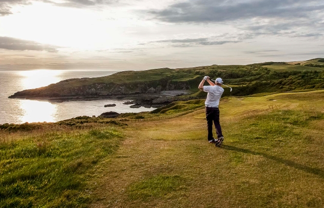 golf tourist